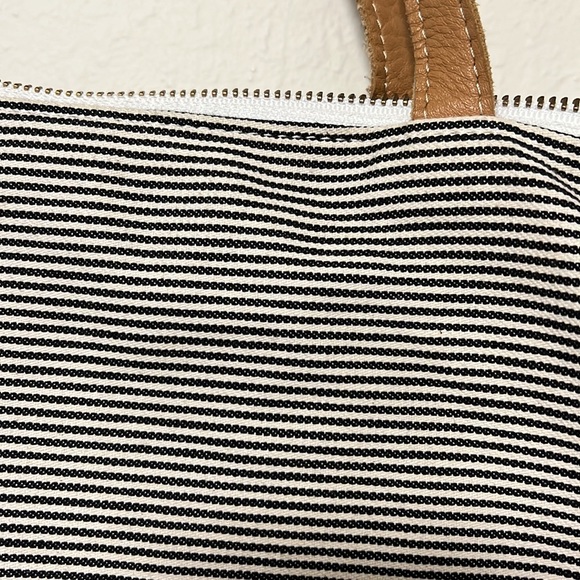 Umbrella collective tote - Picture 2 of 7